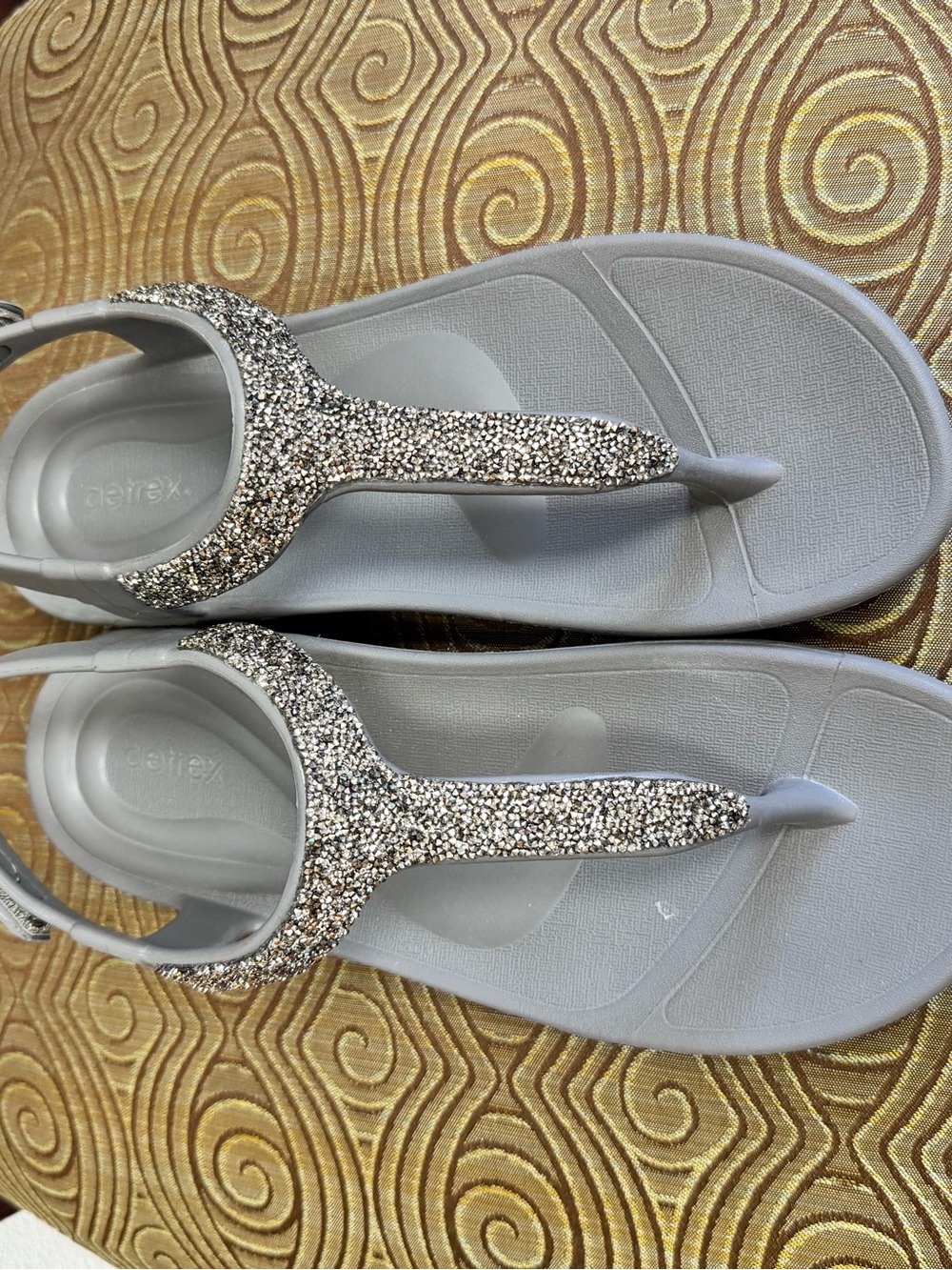 Aetrex Silver Glitter T-Strap Sandals for Women